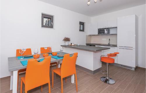 Five-bedroom Holiday Home In Zaton