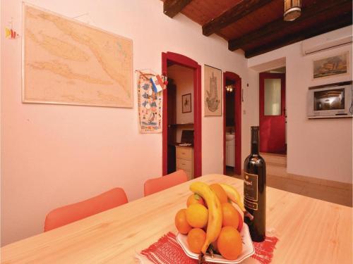 Holiday Home Zavala 05