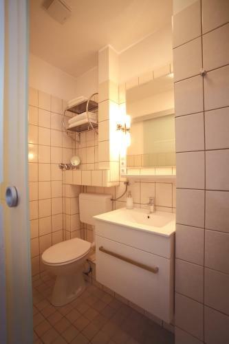 Hostal Guest House Villa Veli