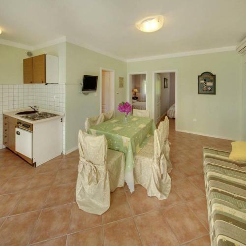 Apartment Zavala 2986b