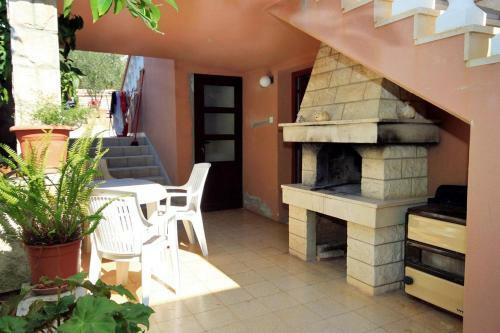 Apartment Zavalatica 4453c