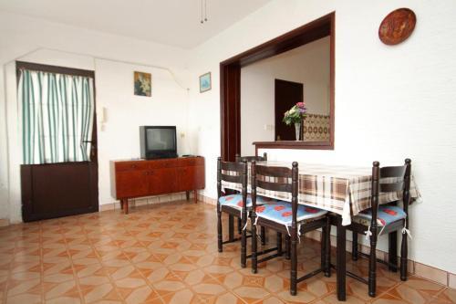 Apartment Zavalatica 183f
