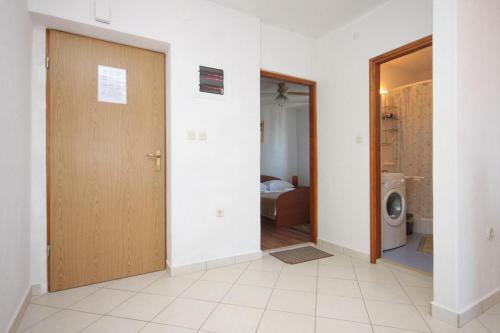 Apartments By The Sea Banj (pasman) - 8206