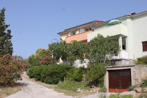 Apartment Zdrelac 8285c