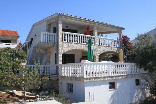 Apartment Zdrelac 8406c