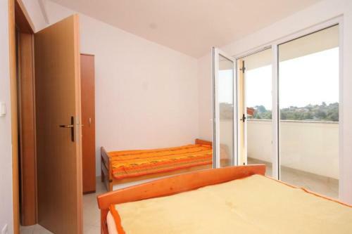 Apartment Zdrelac 8285a