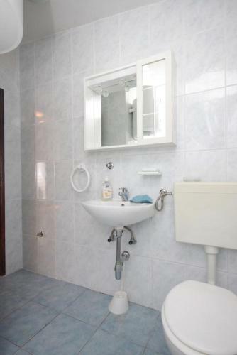 Apartment Zdrelac 8046b