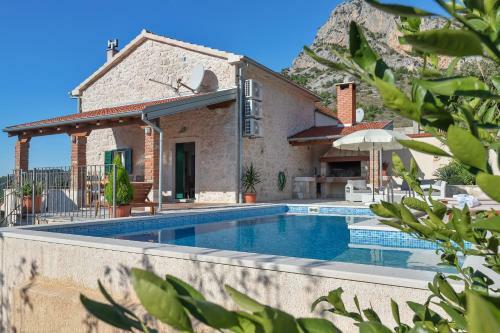 Holiday Home Mia