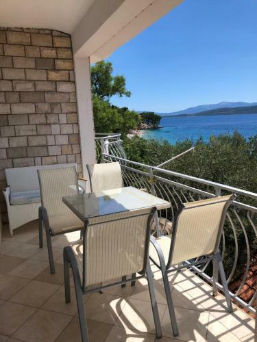 Apartments Maestral
