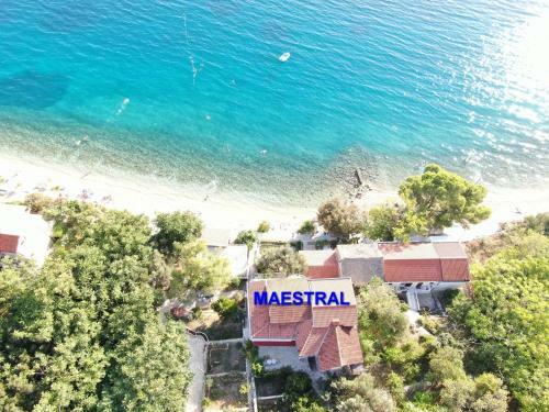 Apartments Maestral