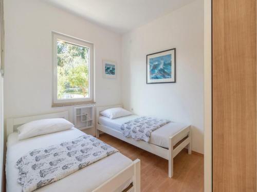 Three-bedroom Holiday Home In Zman