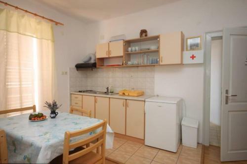 Apartments With A Parking Space Zman (dugi Otok) - 449