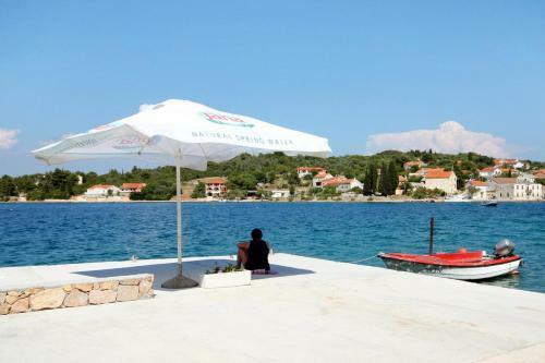 Hostal Twin Room Luka 8132e