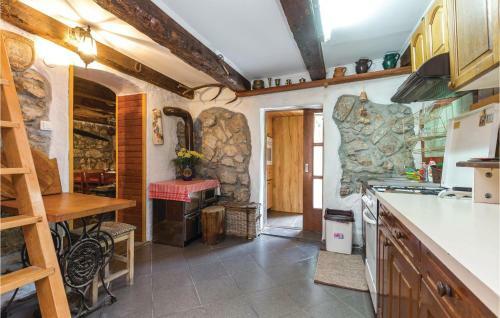 Two-bedroom Apartment In Zlobin