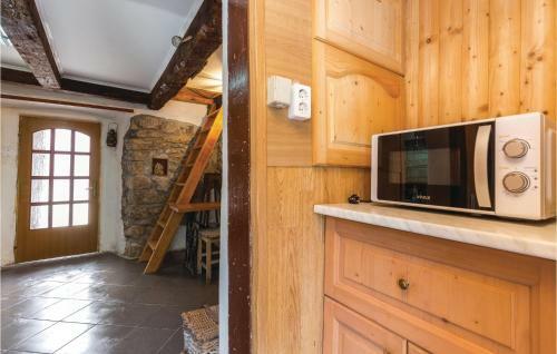 Two-bedroom Apartment In Zlobin