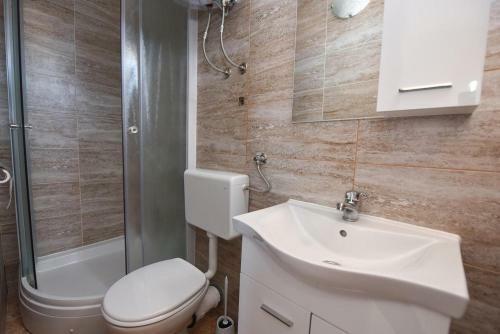 Apartment Metajna 6522c