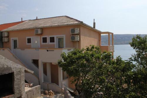 Apartment Metajna 6522c