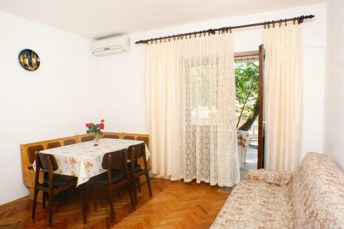 Apartment Metajna 4116a