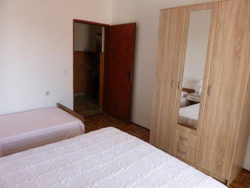 Apartment Metajna 525d