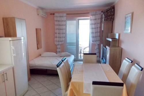 Apartments By The Sea Kustici (pag) - 4088