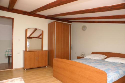 Apartment Zubovici 4065b