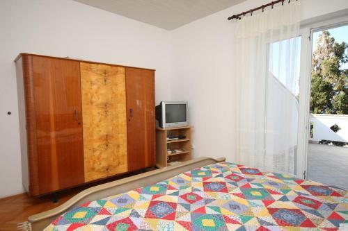 Apartment Kustici 6335a