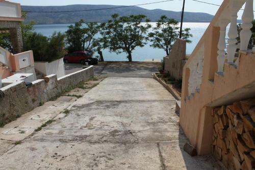 Apartment Metajna 6522e