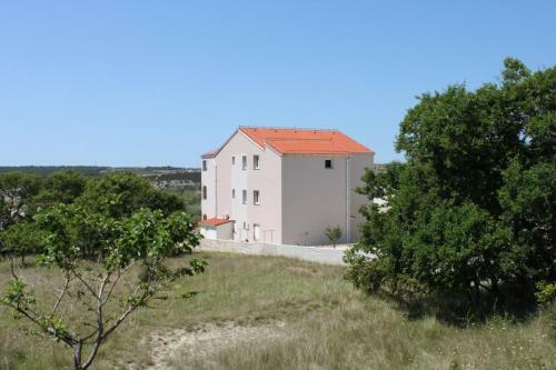 Apartments With A Parking Space Caska (pag) - 4089