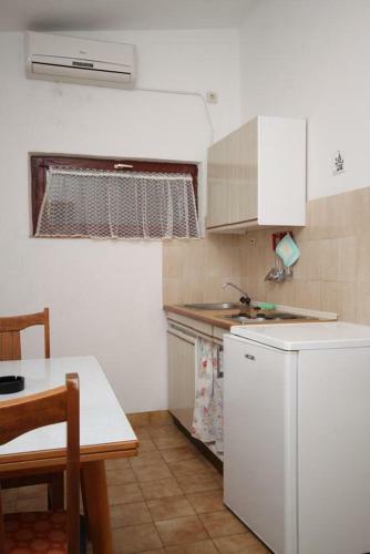 Apartment Kustici 6335d