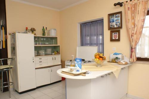 Apartment Zubovici 4065a