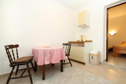 Apartment Zubovici 4082c