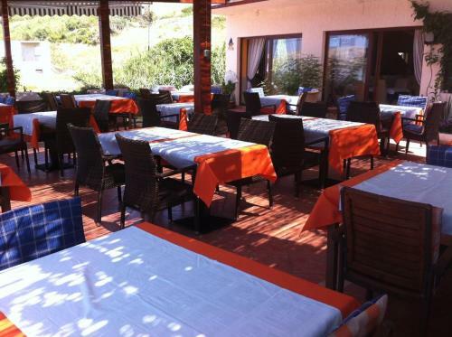 Hostal Quadruple Room Metajna 3305m