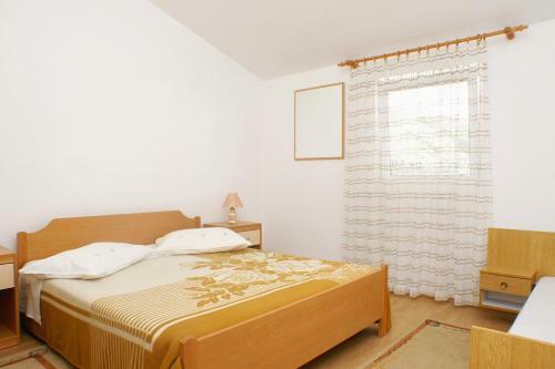 Apartment Metajna 4116c