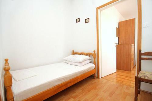 Apartment Kustici 9360d
