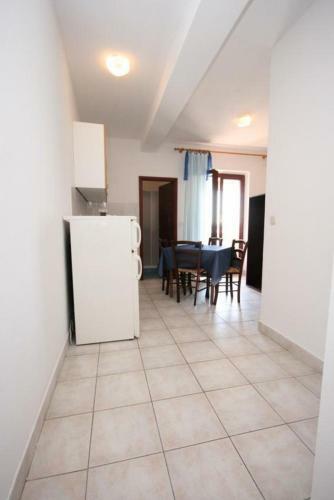 Apartment Zubovici 4066b