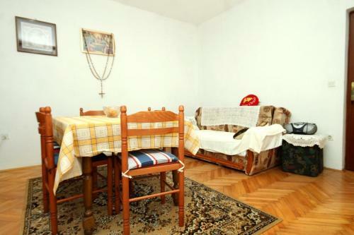 Apartment Zubovici 4082a