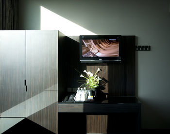 V Hotel Lavender