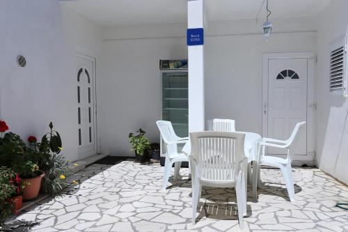 Apartments With A Parking Space Zuljana (peljesac) - 252