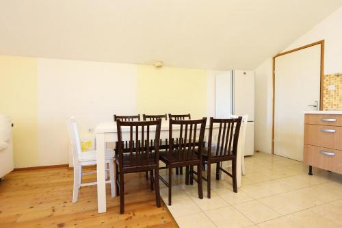 Apartment Zuljana 4576a