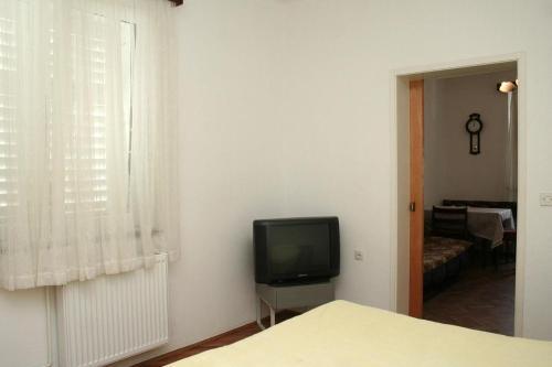 Apartment Zuljana 4577b