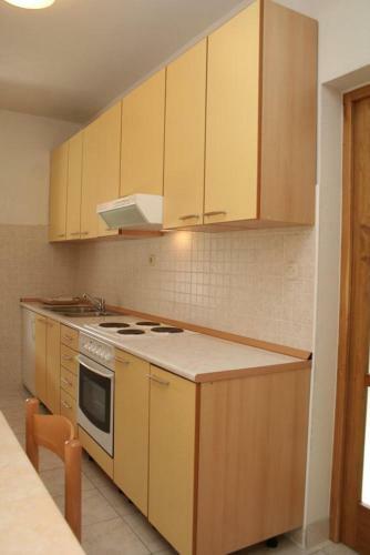Apartment Zuljana 3164a