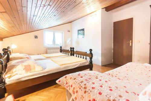 Apartments Kres�imir