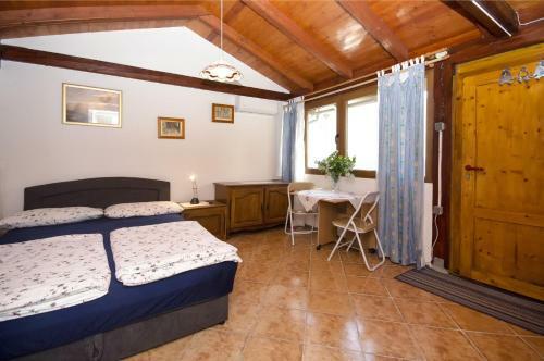 Apartments Kres�imir