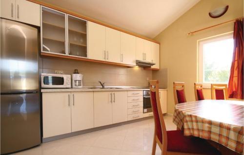 Holiday Home Srima Srima