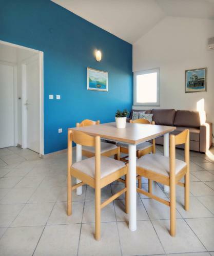 Apartments Zizic