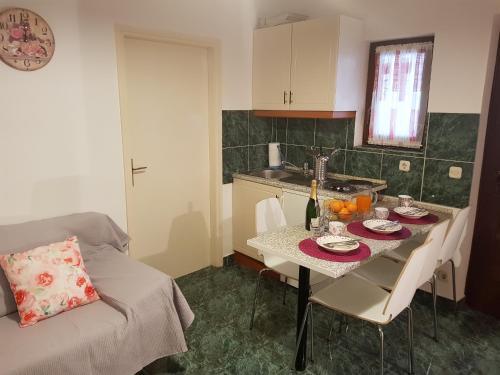 Apartmani Zori?