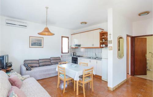 One-bedroom Apartment In Stara Novalja