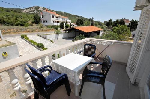 Apartment Stara Novalja 234b