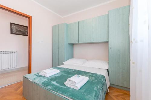 Apartment Stara Novalja 6319c