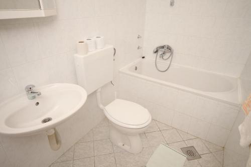Apartment Starigrad 6586b
